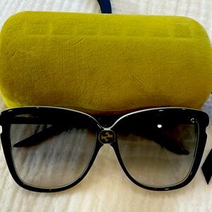 Large Cat Eye GG Sunnies